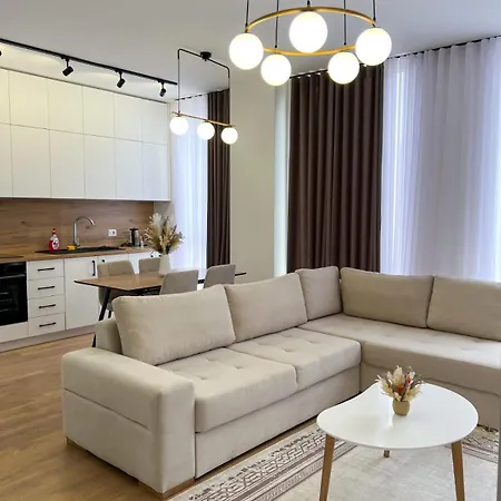 Boulevard * 地拉那