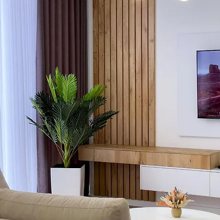 Boulevard דירה *